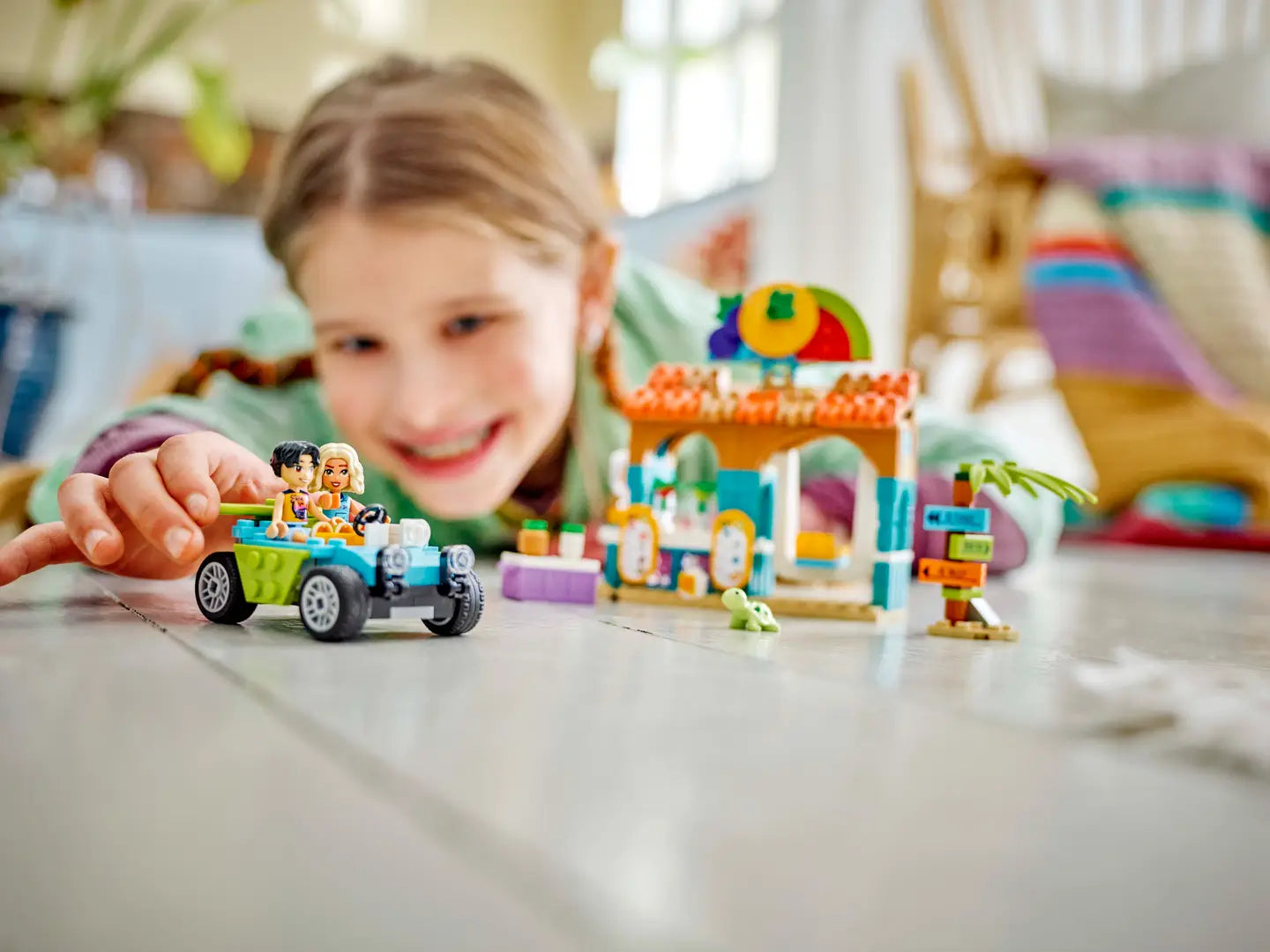 LEGO® Friends Beach Smoothie Stand