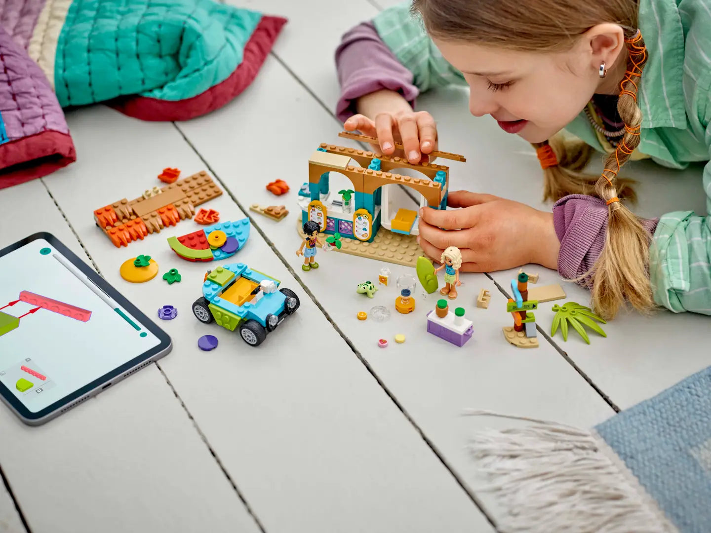 LEGO® Friends Beach Smoothie Stand