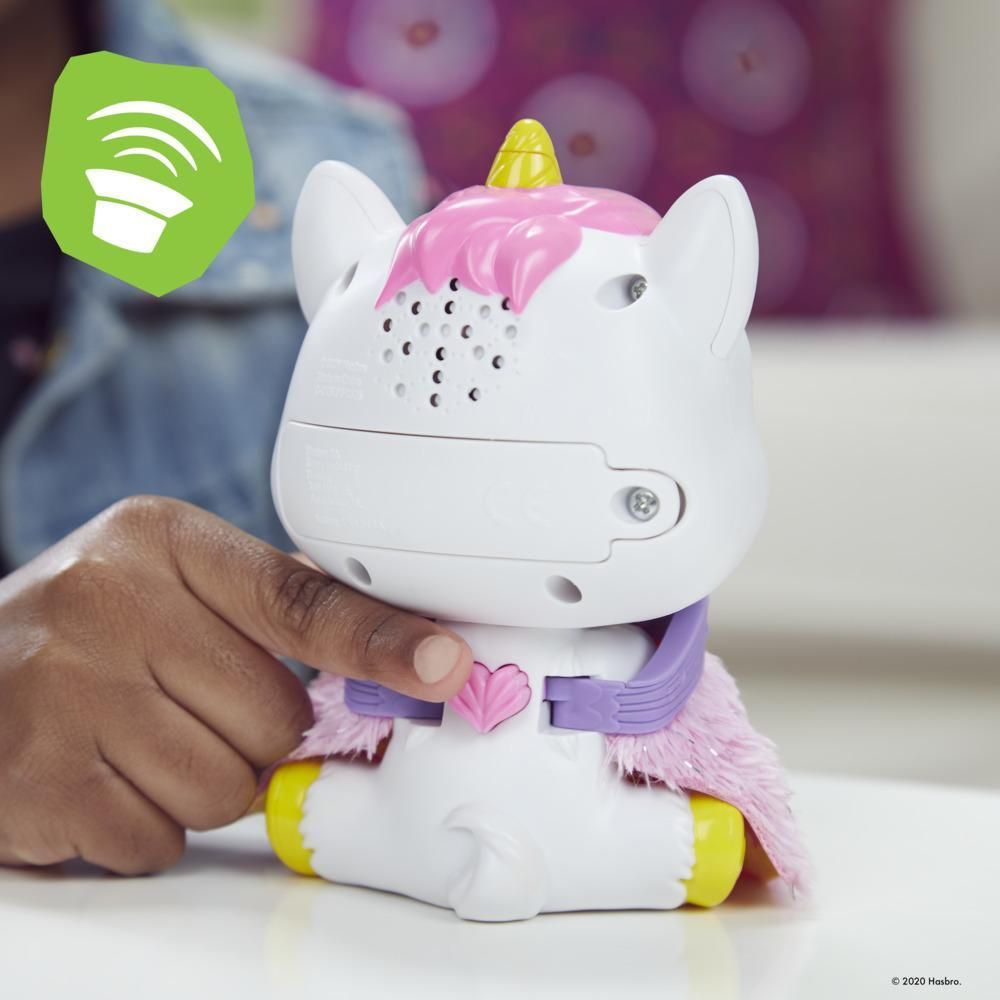 FurReal Airina the Unicorn Interactive Feeding Pet Toy.