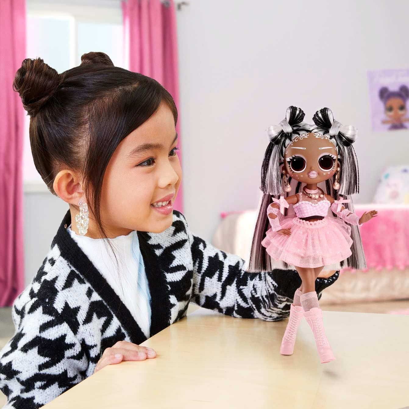 LOL Surprise OMG Sunshine Makeover Switches Doll