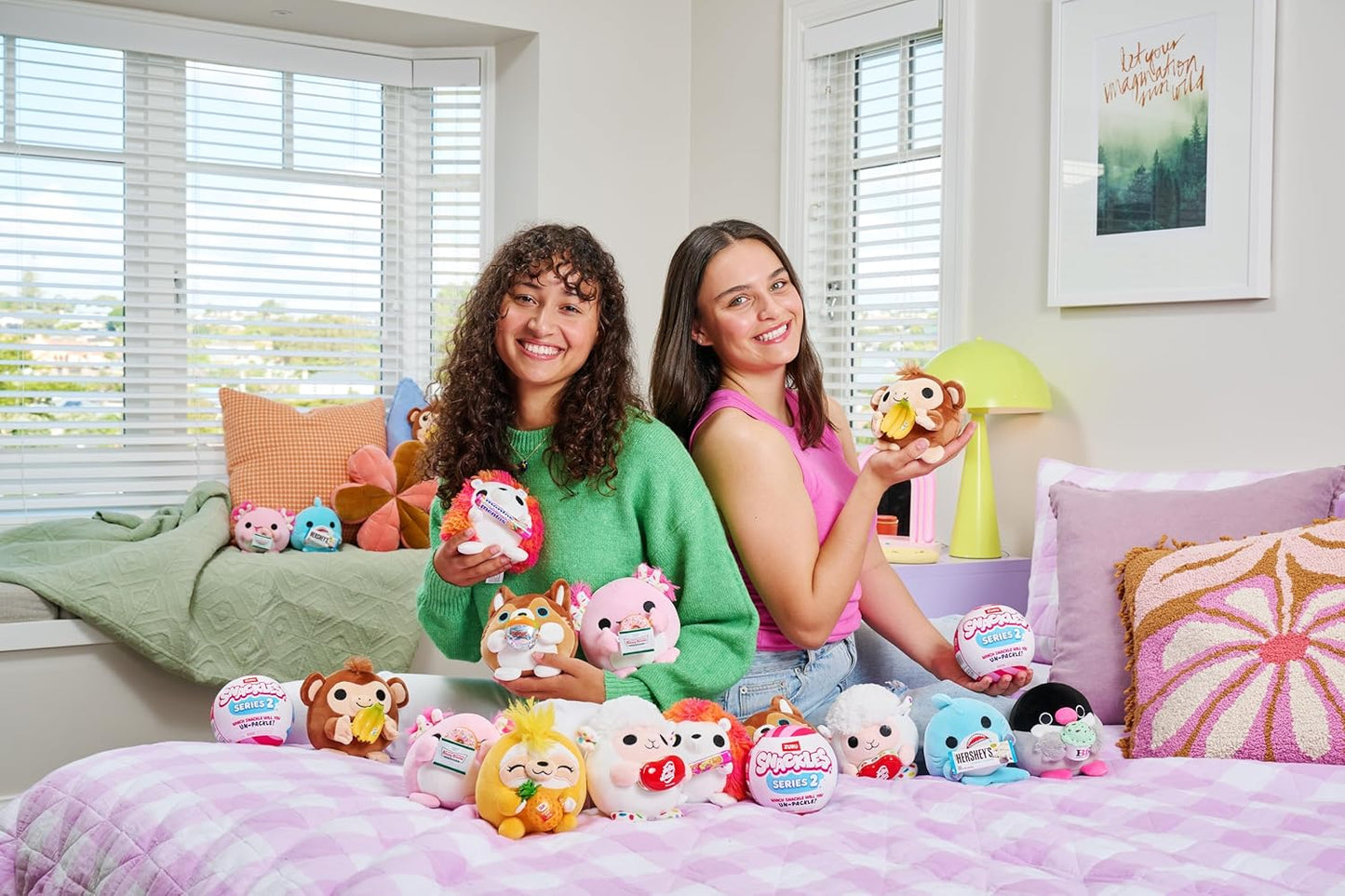 Zuru Snackles Series 2 Mystery Capsule – Mini Plush with Licensed Snack & Collectible Comic
