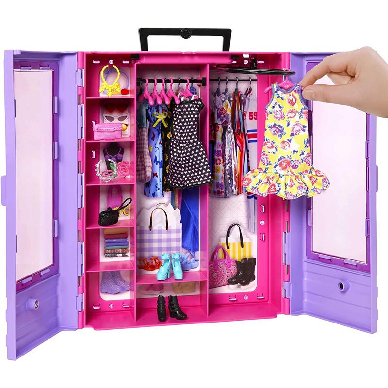 Barbie® Fashionistas Ultimate Closet Accessory