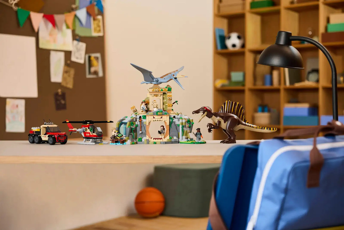 LEGO® Jurassic World Spinosaurus & Quetzalcoatlus Air Mission