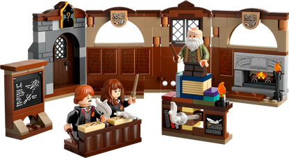 LEGO® Harry Potter™ Hogwarts™ Castle: Charms Class