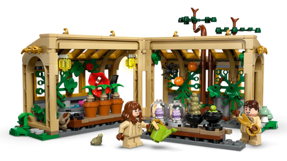 LEGO® Harry Potter™ Hogwarts™ Castle: Herbology Class